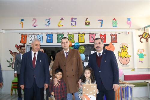 Kaymakamımız Sn. Yakup KILINÇOĞLU, Karaköprü Belediye Başkanımız Sn.Metin BAYDİLLİ ve İlçe Milli Müdürümüz Hacı Murat YANMAZ' ın okul ziyaretleri.